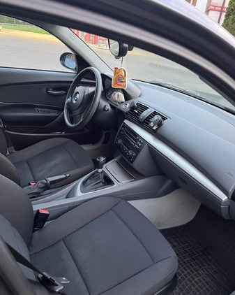 BMW Seria 1 cena 12000 przebieg: 340000, rok produkcji 2006 z Jaworzno małe 121